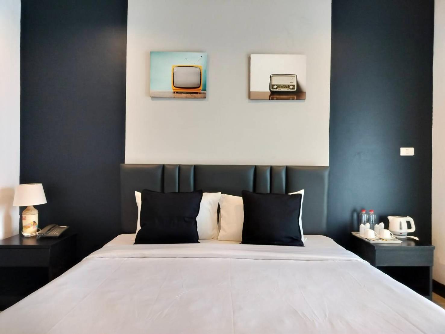 May House Karon Beach Ban Karon Екстер'єр фото