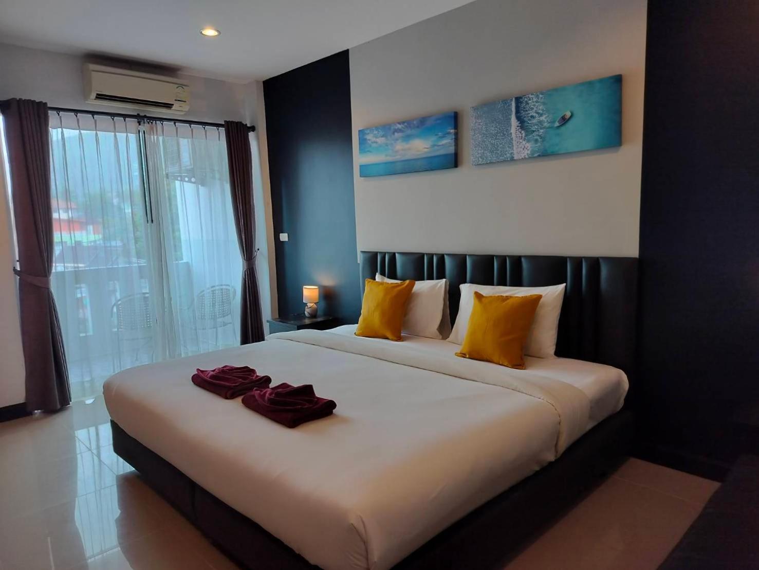 May House Karon Beach Ban Karon Екстер'єр фото