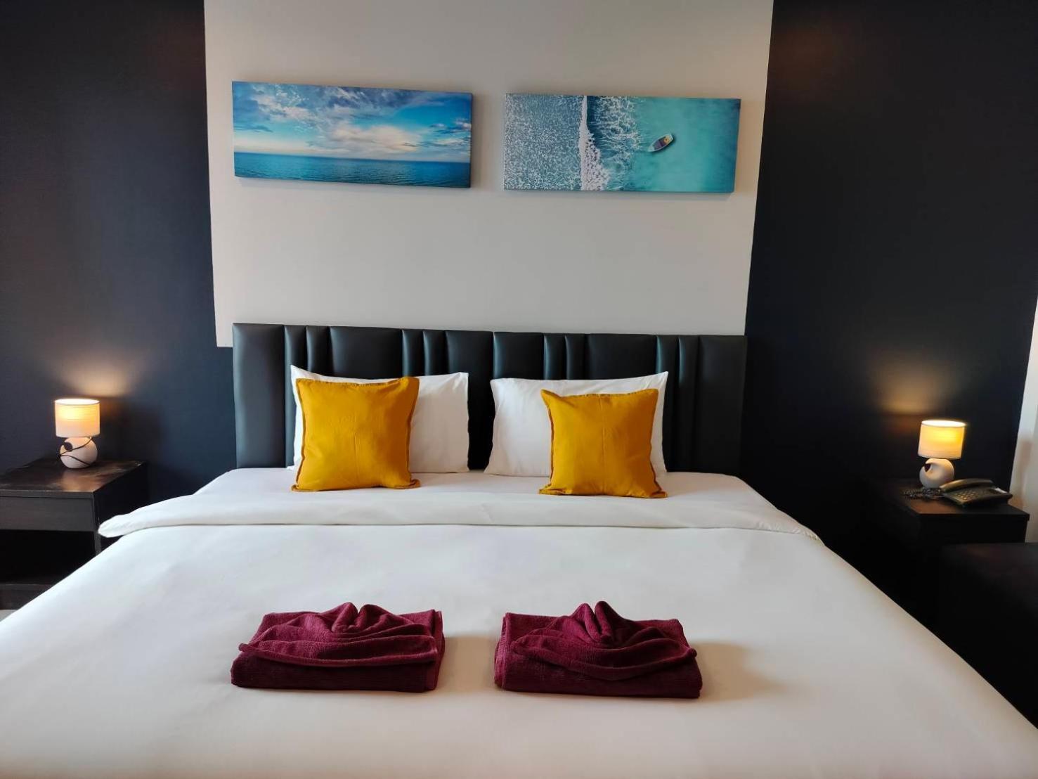May House Karon Beach Ban Karon Екстер'єр фото