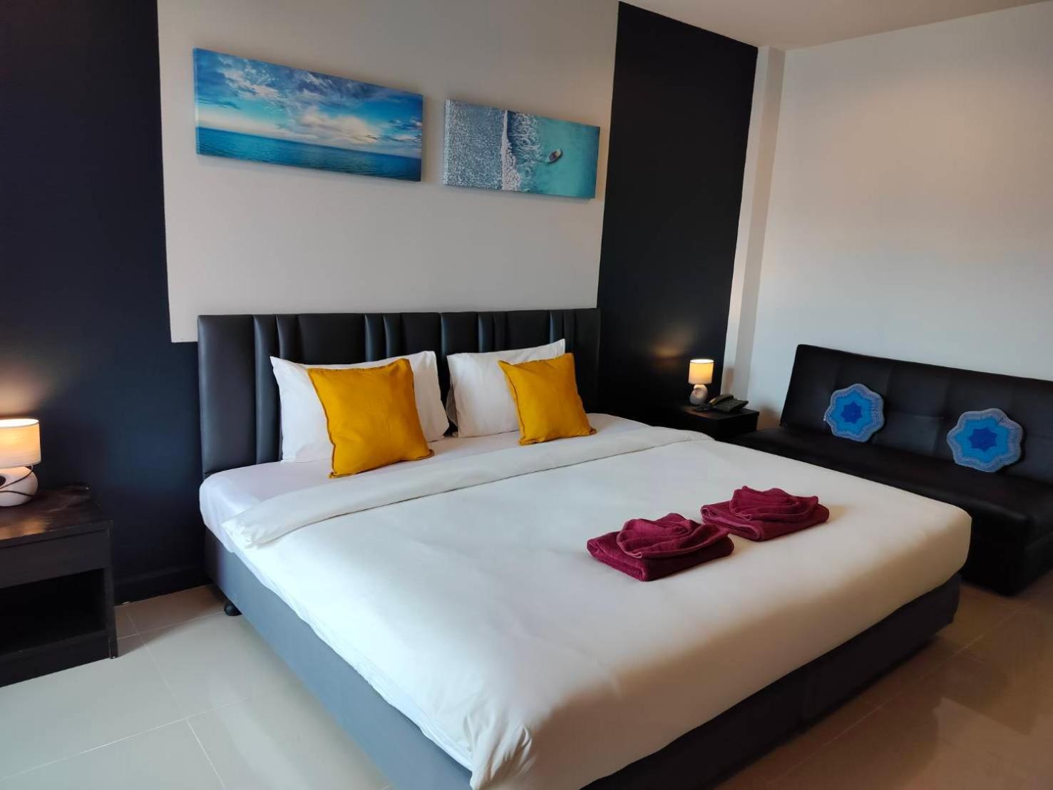 May House Karon Beach Ban Karon Екстер'єр фото